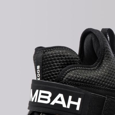 Strong and Supportive Collar